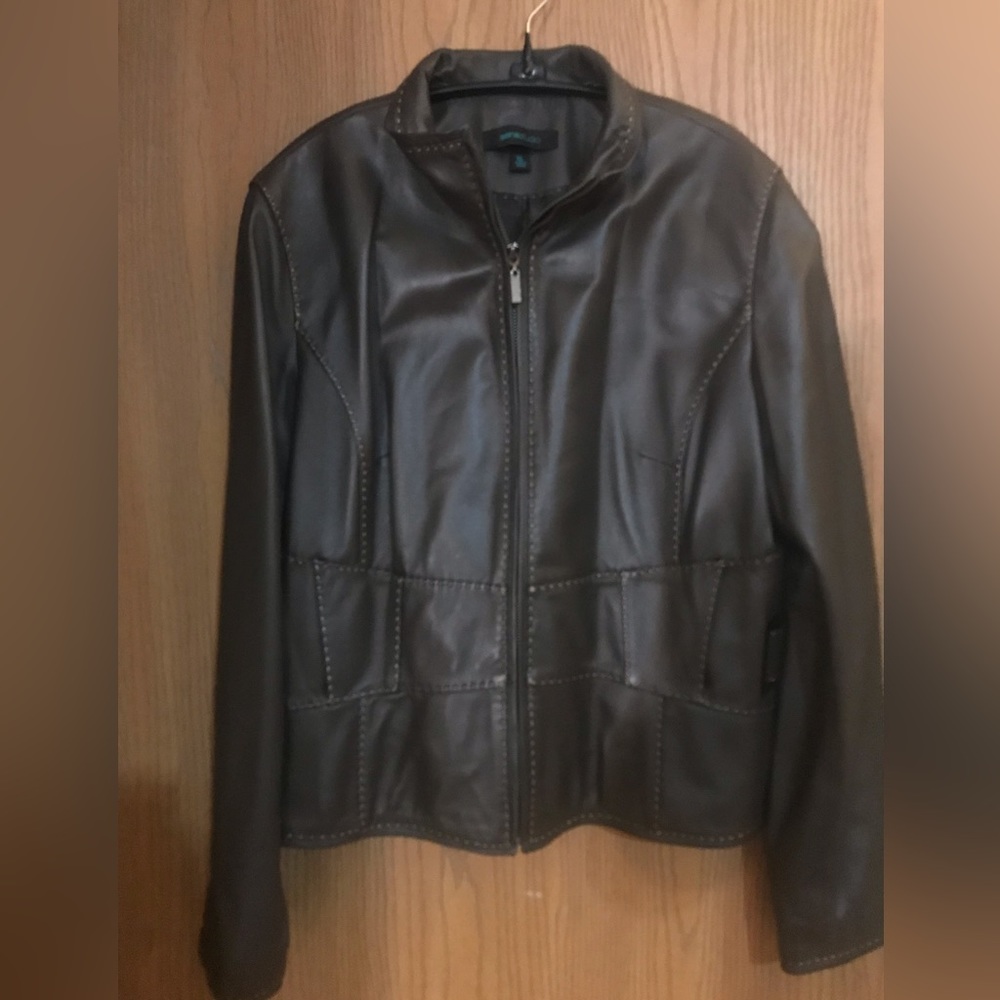 Women’s brown leather jacket. Size-1X